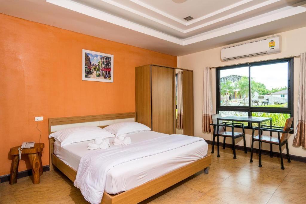 Prew Lom Chom Nam Resort Banphanszadetnok Kültér fotó