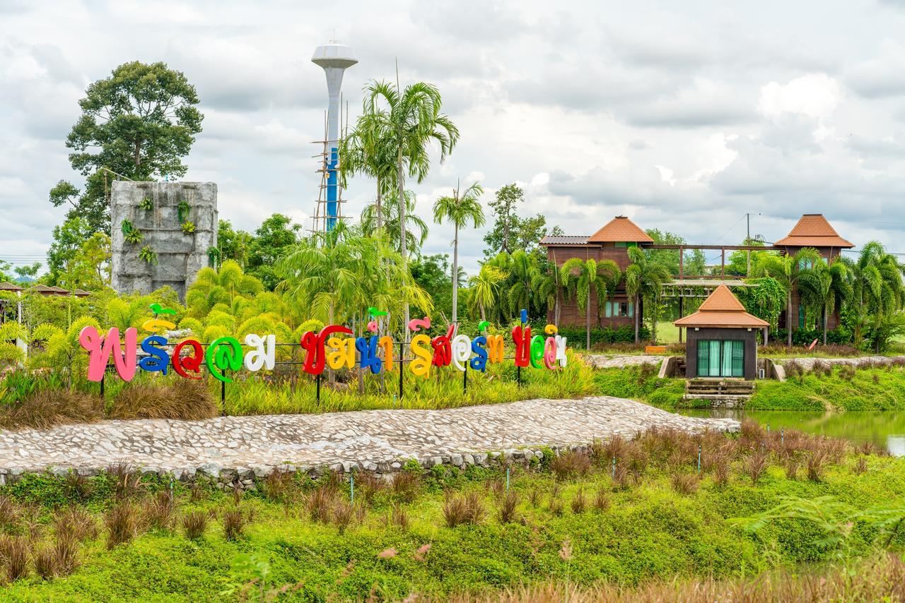 Prew Lom Chom Nam Hotel Banphanszadetnok Kültér fotó